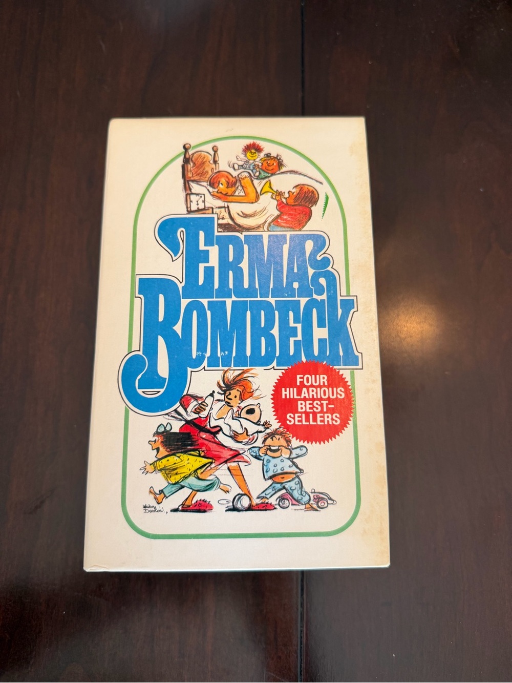 Vintage Erma Bombeck box set of 4 Bestseller Paperback Books.